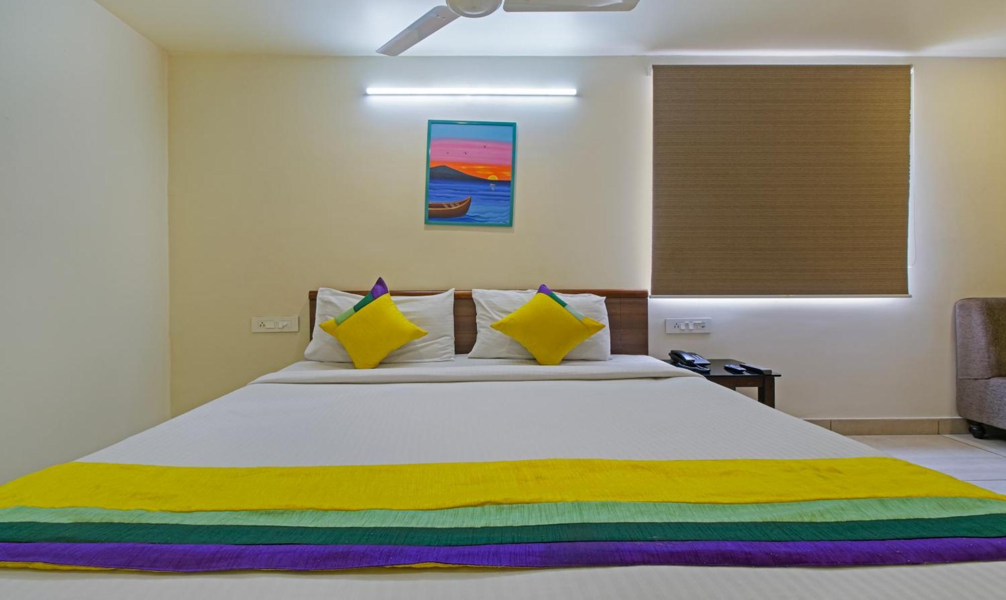 Itsy Hotels N Square Vijayawāda Exterior foto