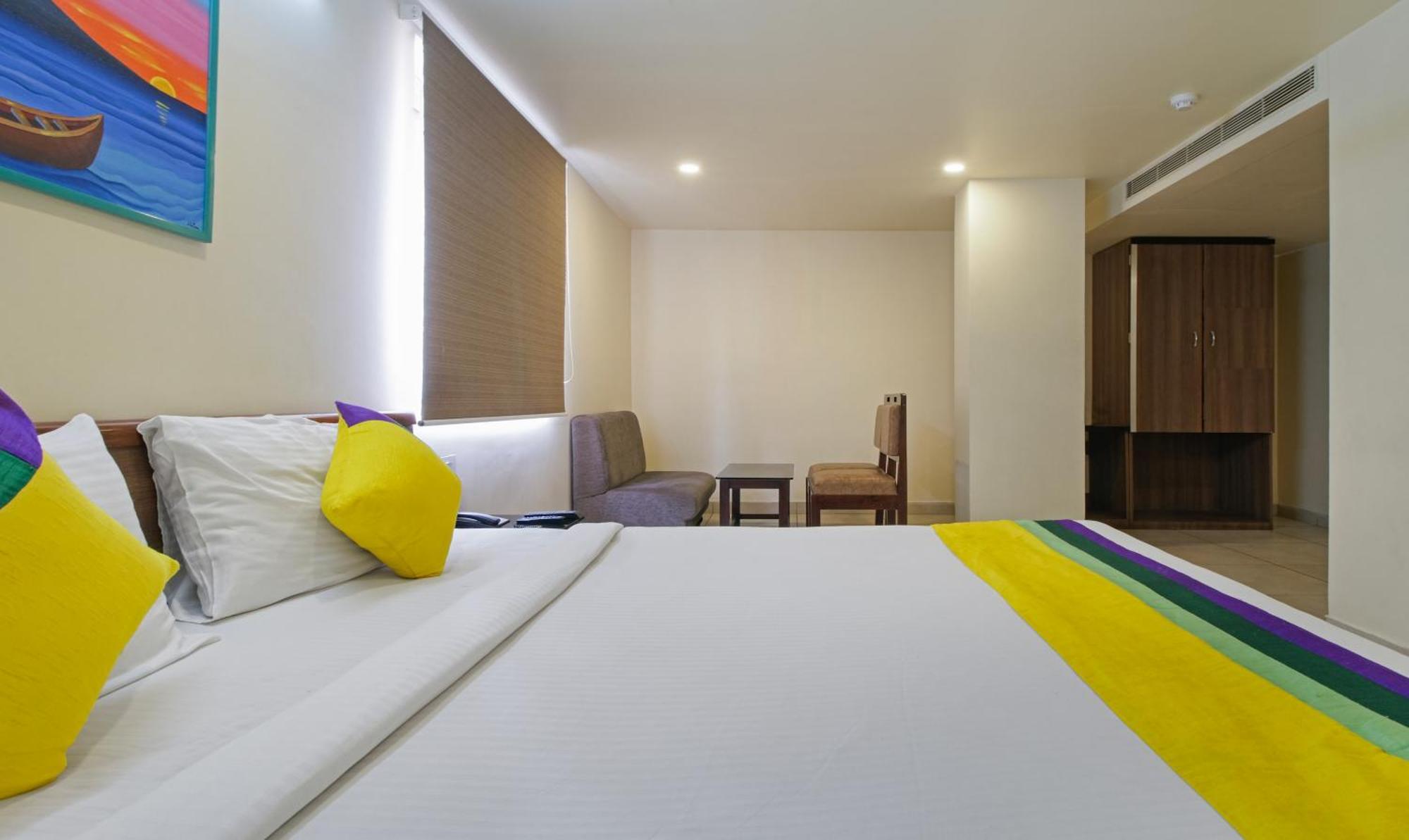 Itsy Hotels N Square Vijayawāda Exterior foto